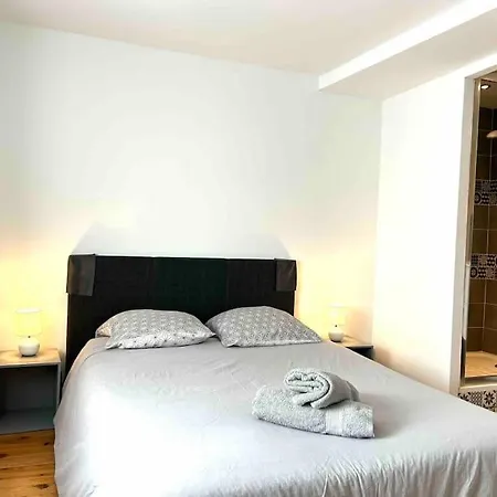 Daire Hyper Centre T2 Idealement Situe *