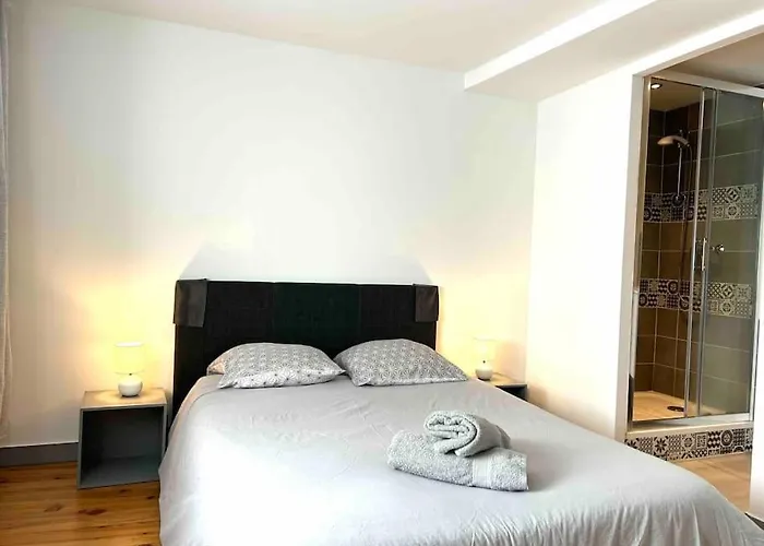 Daire Hyper Centre T2 Idealement Situe *