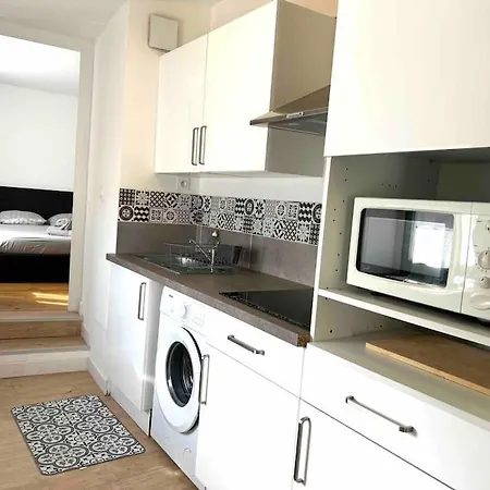 Hyper Centre T2 Idealement Situe Vienne (Isere)